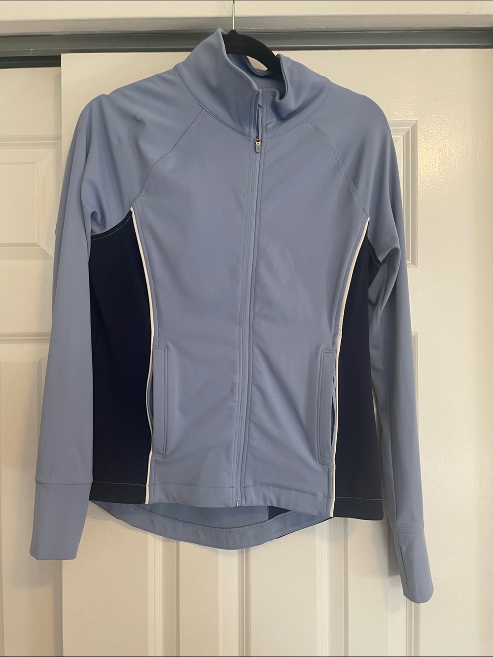 Lou & Grey Light Blue Full-Zip Jacket with Navy Side Panels Small